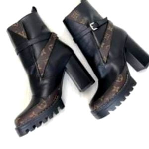 Louis Vuitton star trail ankle boots SZ 37